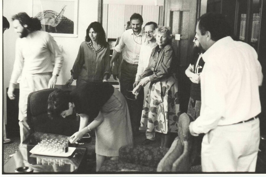 Zleva: ?, Jana Vránová, Oskar Brůža, Václav Houf, Nina Dvořáková, Jiří Valoch, Karel Moudrý, Hana Binderová (skloněná)